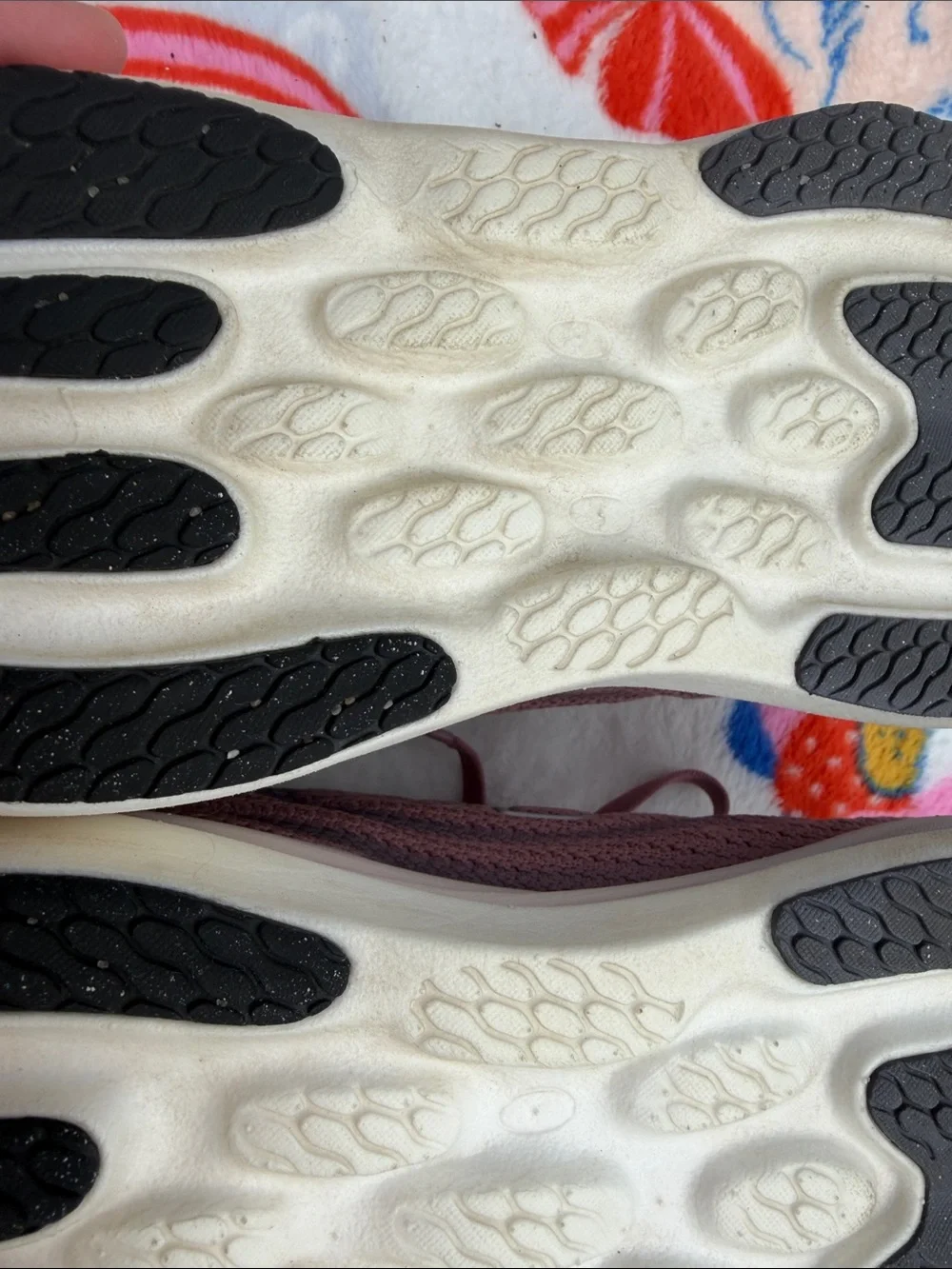 New Balance Women's EUC 1080v15, size 8 - Picture 6 of 15